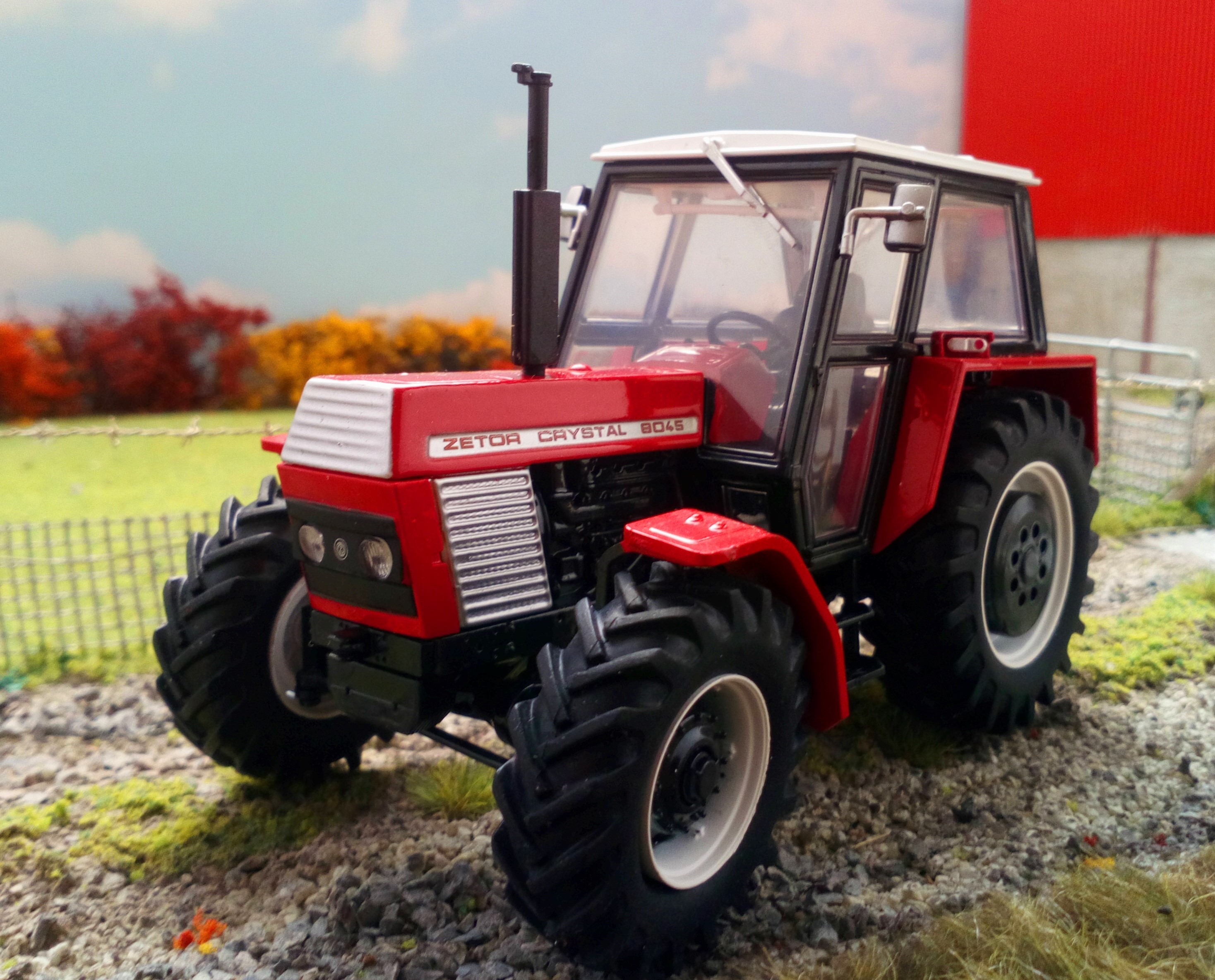 Universal Hobbies-UH5288 Zetor Crystal 8045 4x4-Edition 2 Version 1:32 scale 