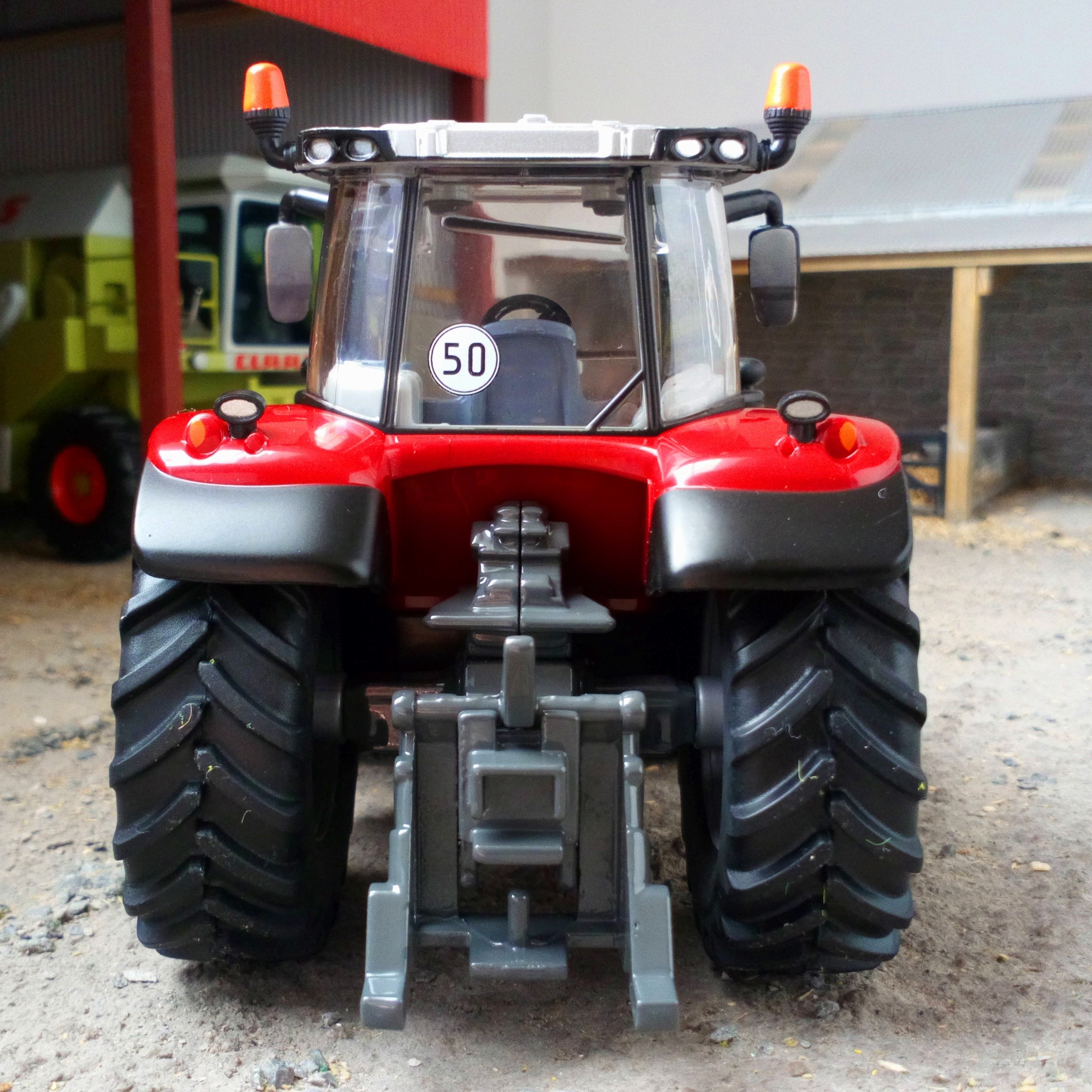Massey Ferguson 6718 Tractor 2016 Red Silver BRITAINS 1:32 LC43235 Modellbau