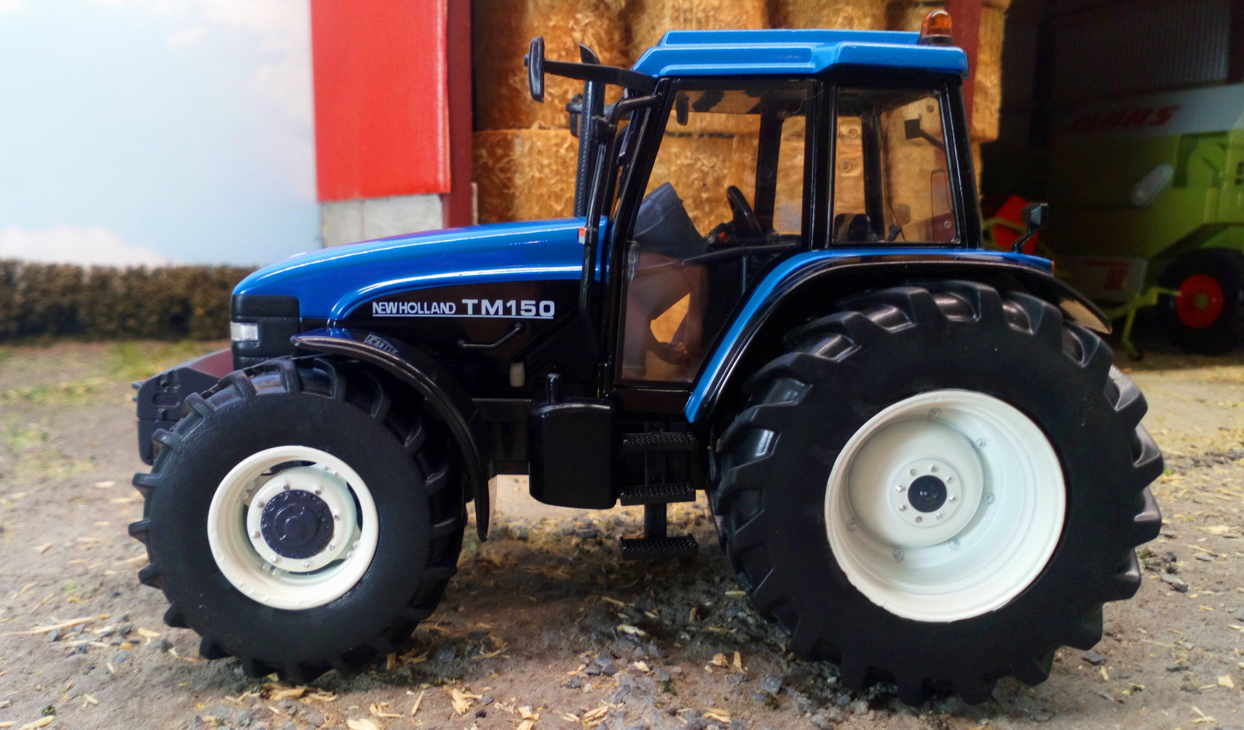 REPLICAGRI 1:32 SCALE NEW HOLLAND TM155 WITH DUAL WHEELS LIMITED EDITION 