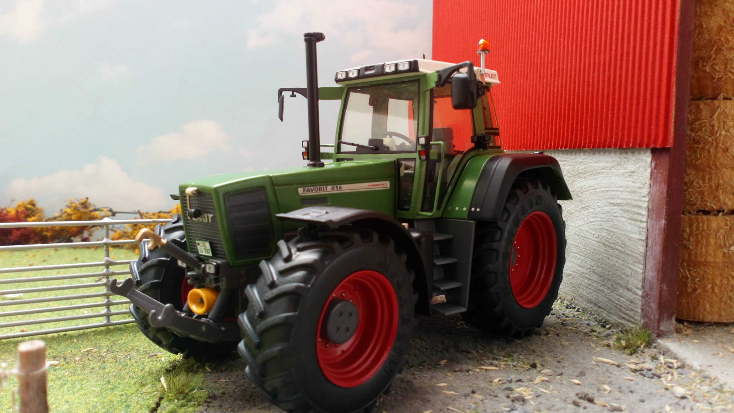 Collectable Weise-Toys Fendt Favorit 514C Model Tractor 1:32 Scale 14 